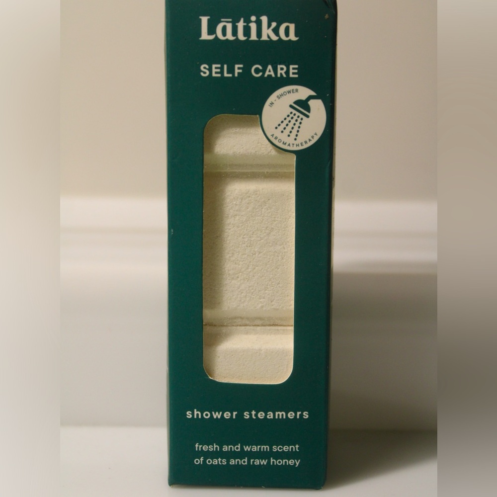 Latika Shower steamers 3 cubes - 3 ounces each oats & honey
